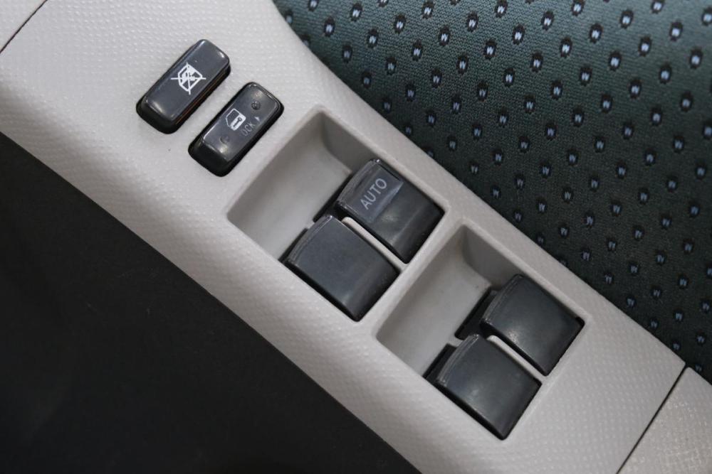 Toyota Vitz II (XP90) Омск  - изображение 9