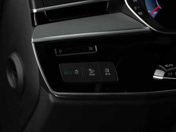 Audi A8 IV (D5) с пробегом 2019 года, цена 3 649 055 рублей, 135802 км, седан, Автокод Объявления