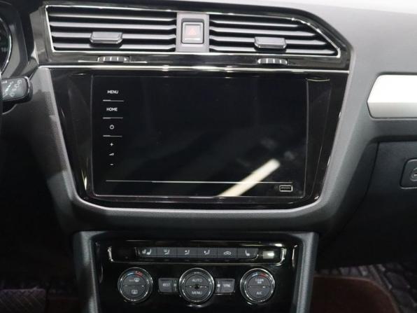 Volkswagen Tiguan II с пробегом 2019 года, цена 2 990 000 рублей, 75500 км, внедорожник, Автокод Объявления