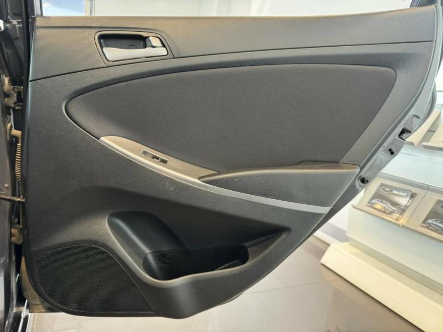 Hyundai Solaris I Рестайлинг Подольск  - изображение 16