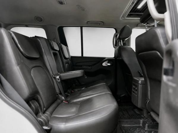 Nissan Pathfinder III Рестайлинг с пробегом 2011 года, цена 1 445 000 рублей, 330000 км, внедорожник, Автокод Объявления