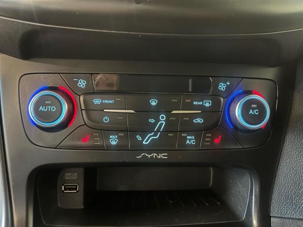 Ford Focus III Рестайлинг с пробегом 2019 года, цена 1 155 000 рублей, 131169 км, универсал, Автокод Объявления