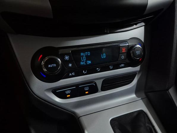 Ford Focus III с пробегом 2013 года, цена 870 000 рублей, 175242 км, универсал, Автокод Объявления