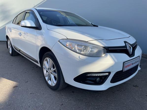 Renault Fluence I Рестайлинг с пробегом 2016 года, цена 895 000 рублей, 238216 км, седан, Автокод Объявления