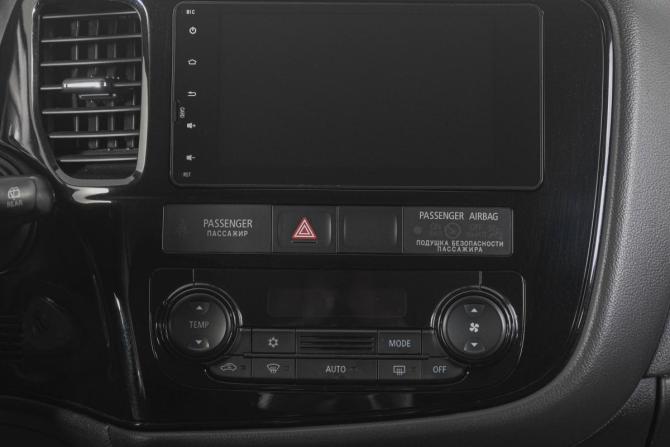 Mitsubishi Outlander III Рестайлинг 2 с пробегом 2018 года, цена 2 329 000 рублей, 115357 км, внедорожник, Автокод Объявления
