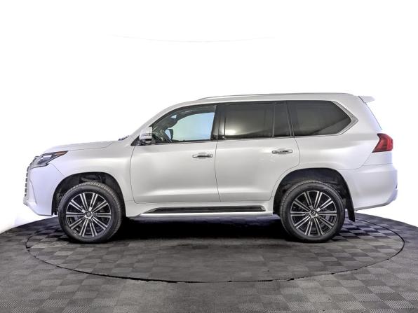 Lexus LX III Рестайлинг 2 с пробегом 2018 года, цена 7 950 000 рублей, 154891 км, внедорожник, Автокод Объявления