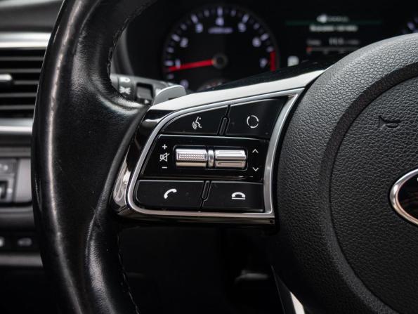 Kia Optima IV Рестайлинг с пробегом 2019 года, цена 2 130 000 рублей, 74557 км, седан, Автокод Объявления