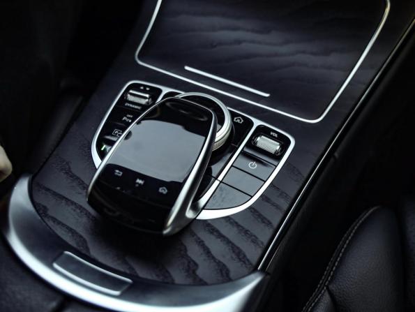 Mercedes-Benz C-Класс IV (W205) Рестайлинг с пробегом 2018 года, цена 2 579 777 рублей, 107000 км, седан, Автокод Объявления