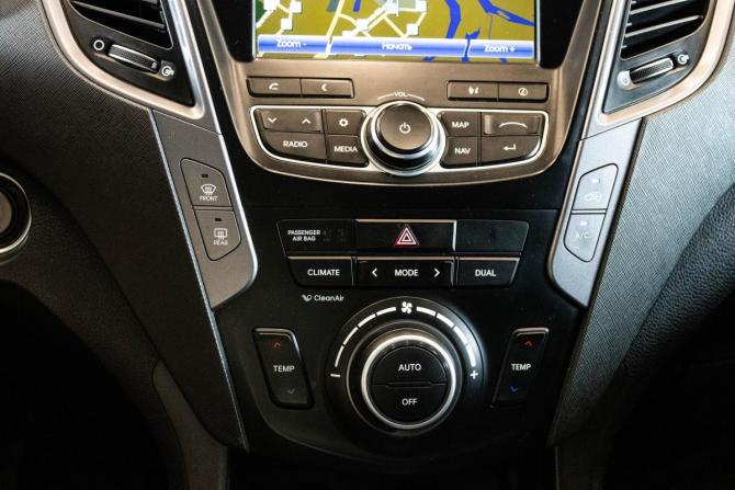 Hyundai Santa Fe III с пробегом 2013 года, цена 1 669 000 рублей, 319698 км, внедорожник, Автокод Объявления
