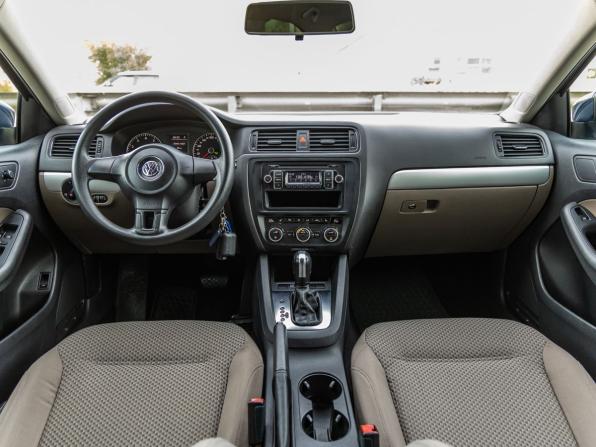 Volkswagen Jetta VI с пробегом 2013 года, цена 1 098 000 рублей, 178000 км, седан, Автокод Объявления