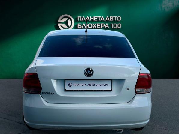 Volkswagen Polo V Рестайлинг с пробегом 2015 года, цена 710 000 рублей, 169711 км, седан, Автокод Объявления
