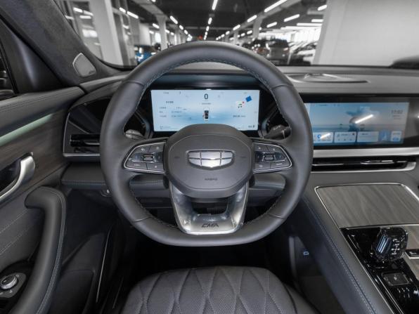 Geely Monjaro I Рестайлинг с пробегом 2025 года, цена 4 350 000 рублей, 50 км, внедорожник, Автокод Объявления