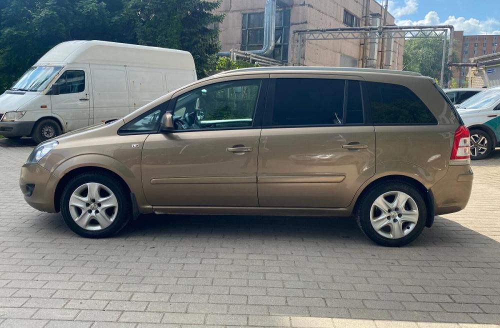 Opel Zafira B Рестайлинг Великий Новгород  - изображение 4