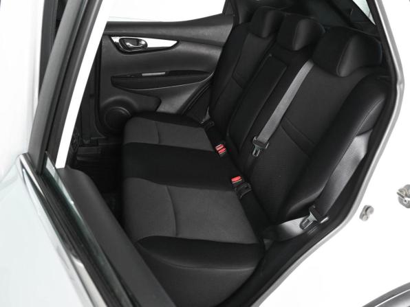 Nissan Qashqai II с пробегом 2017 года, цена 1 490 000 рублей, 174060 км, внедорожник, Автокод Объявления