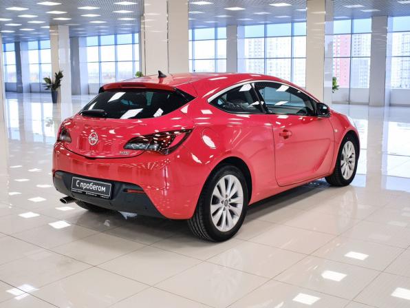 Opel Astra J Рестайлинг с пробегом 2012 года, цена 835 000 рублей, 88245 км, хэтчбек, Автокод Объявления