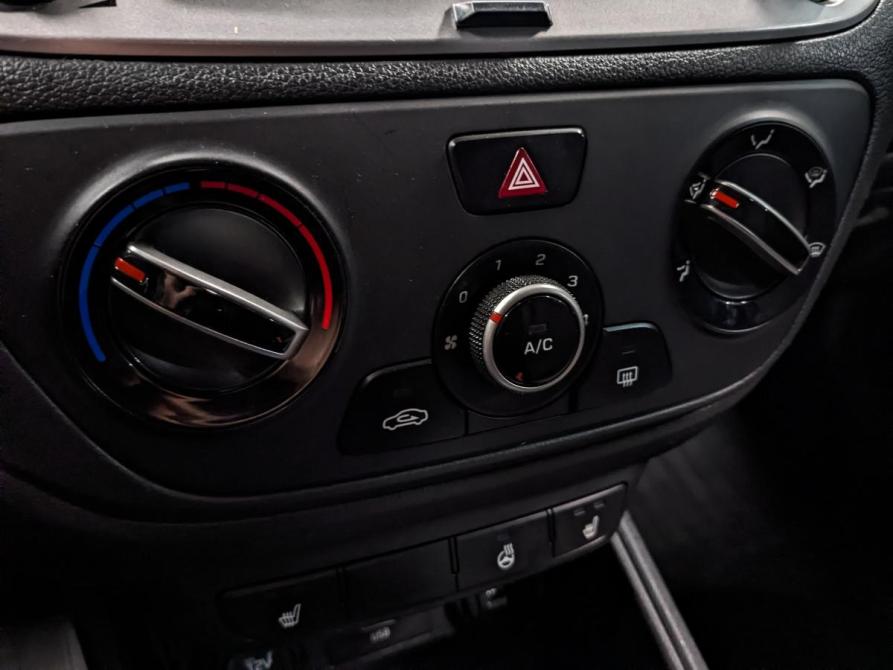 Hyundai Solaris II Санкт-Петербург  - изображение 21