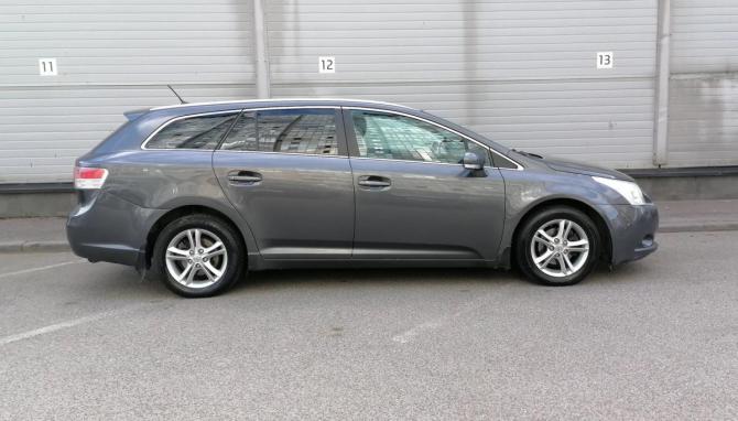 Toyota Avensis III с пробегом 2009 года, цена 749 000 рублей, 380717 км, универсал, Автокод Объявления