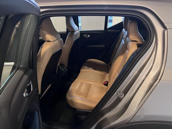 Volvo XC40 I с пробегом 2021 года, цена 3 550 000 рублей, 112280 км, внедорожник, Автокод Объявления