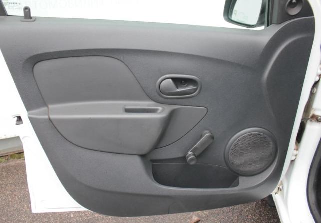 Renault Sandero II с пробегом 2015 года, цена 490 000 рублей, 199201 км, хэтчбек, Автокод Объявления