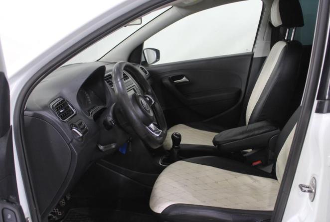 Volkswagen Polo V Рестайлинг с пробегом 2019 года, цена 780 000 рублей, 296623 км, седан, Автокод Объявления