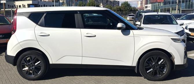 Kia Soul III с пробегом 2022 года, цена 1 800 000 рублей, 54000 км, хэтчбек, Автокод Объявления