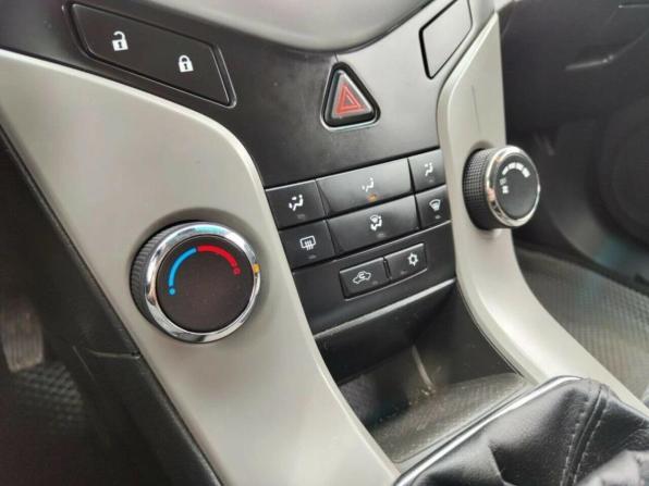 Chevrolet Cruze I с пробегом 2011 года, цена 600 000 рублей, 221700 км, седан, Автокод Объявления