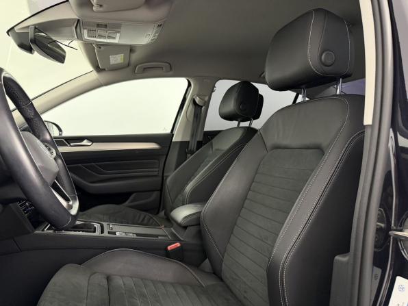 Volkswagen Passat B8 Рестайлинг с пробегом 2021 года, цена 2 600 000 рублей, 122934 км, седан, Автокод Объявления