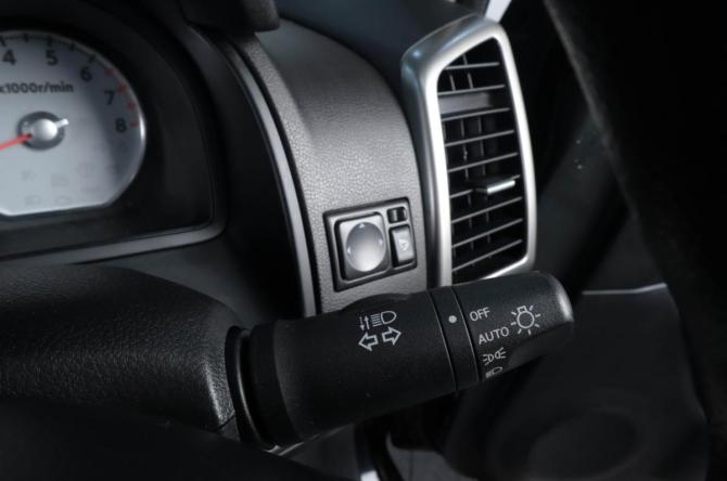 Nissan Wingroad III (Y12) с пробегом 2017 года, цена 1 049 000 рублей, 93290 км, универсал, Автокод Объявления