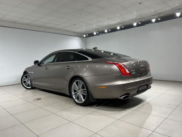 Jaguar XJ IV (X351) Рестайлинг с пробегом 2017 года, цена 2 390 000 рублей, 163428 км, седан, Автокод Объявления