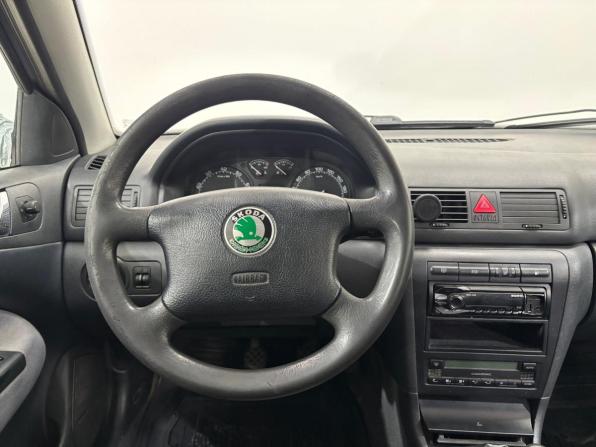 Skoda Octavia I (A4) Рестайлинг с пробегом 2002 года, цена 270 000 рублей, 348810 км, лифтбек, Автокод Объявления