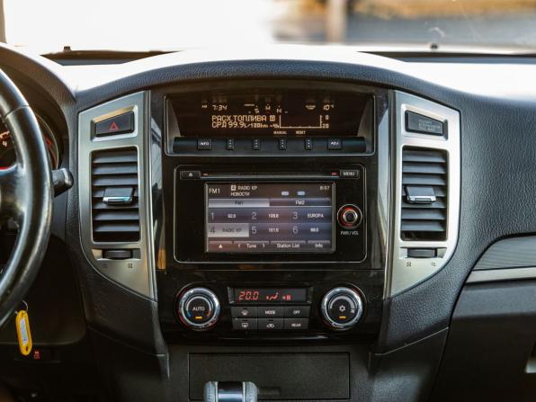 Mitsubishi Pajero IV Рестайлинг 2 с пробегом 2015 года, цена 2 698 000 рублей, 147138 км, внедорожник, Автокод Объявления