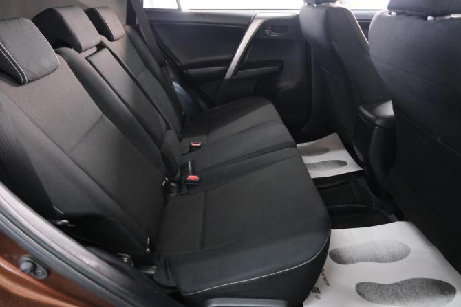 Toyota RAV4 IV (XA40) Рестайлинг с пробегом 2018 года, цена 2 549 000 рублей, 234800 км, внедорожник, Автокод Объявления