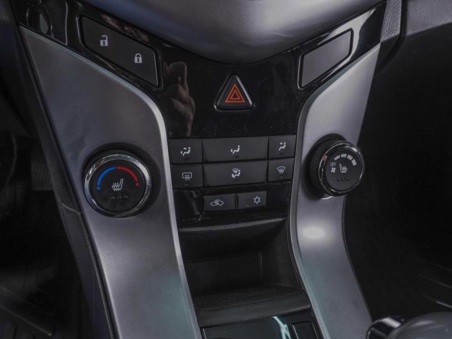 Chevrolet Cruze I Ростов-на-Дону  - изображение 15