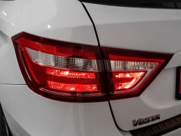 Lada (ВАЗ) Vesta I с пробегом 2021 года, цена 999 500 рублей, 88470 км, универсал, Автокод Объявления