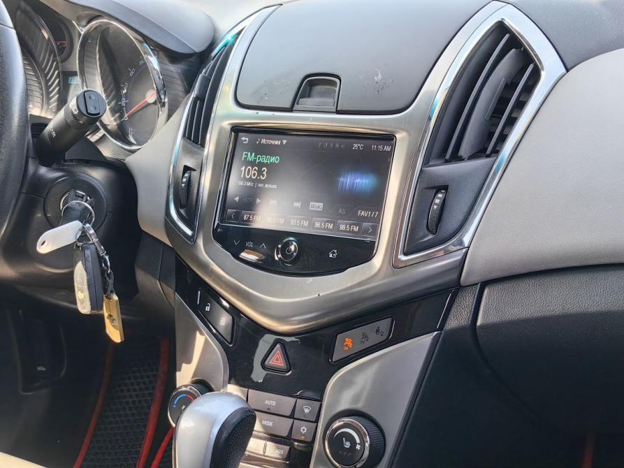 Chevrolet Cruze I Рестайлинг Санкт-Петербург  - изображение 12