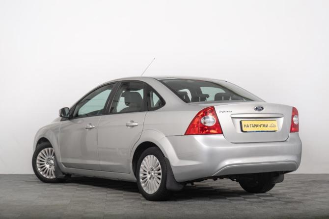 Ford Focus II Рестайлинг с пробегом 2011 года, цена 629 000 рублей, 204000 км, седан, Автокод Объявления