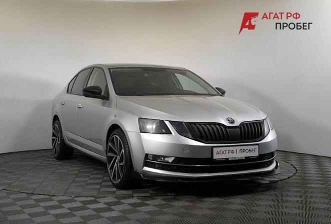 Skoda Octavia III (A7) с пробегом 2017 года, цена 1 690 000 рублей, 218093 км, лифтбек, Автокод Объявления