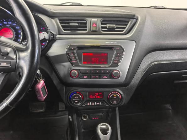 Kia Rio III с пробегом 2014 года, цена 750 000 рублей, 202000 км, хэтчбек, Автокод Объявления