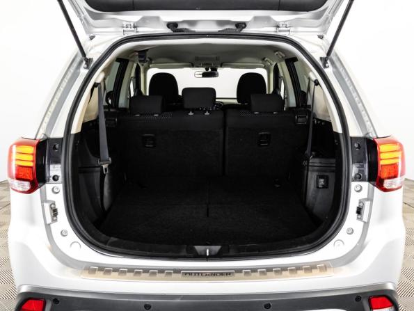 Mitsubishi Outlander III Рестайлинг 3 с пробегом 2019 года, цена 2 399 000 рублей, 102906 км, внедорожник, Автокод Объявления