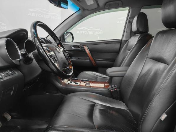 Toyota Highlander II (XU40) Рестайлинг с пробегом 2011 года, цена 1 860 000 рублей, 244080 км, внедорожник, Автокод Объявления