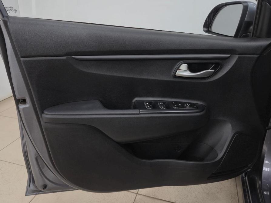 Kia Rio IV Альметьевск  - изображение 9