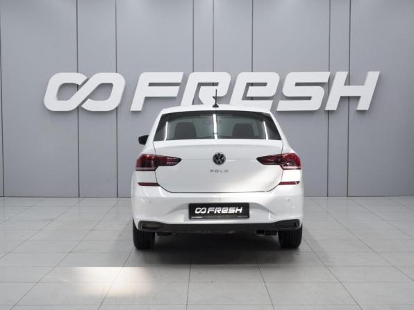 Volkswagen Polo VI с пробегом 2022 года, цена 1 630 000 рублей, 88098 км, лифтбек, Автокод Объявления