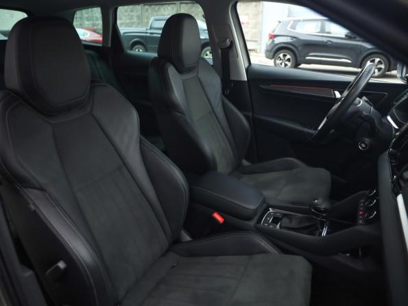 Skoda Karoq I с пробегом 2020 года, цена 2 449 000 рублей, 109210 км, внедорожник, Автокод Объявления