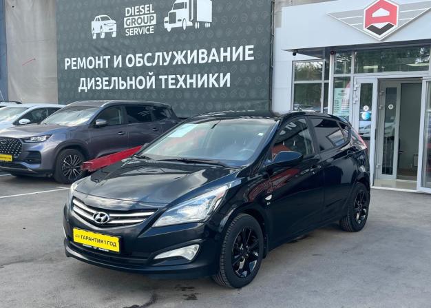 Hyundai Solaris I Рестайлинг с пробегом 2015 года, цена 840 000 рублей, 222697 км, хэтчбек, Автокод Объявления