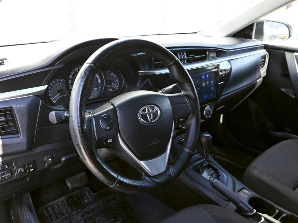 Toyota Corolla XI (E160 E170 E180) с пробегом 2013 года, цена 1 035 000 рублей, 251213 км, седан, Автокод Объявления