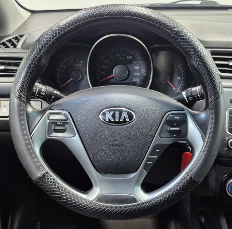 Kia Rio III Рестайлинг с пробегом 2016 года, цена 949 000 рублей, 159250 км, седан, Автокод Объявления