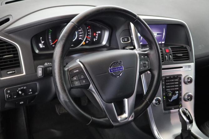 Volvo XC60 I Рестайлинг с пробегом 2017 года, цена 2 299 000 рублей, 130000 км, внедорожник, Автокод Объявления