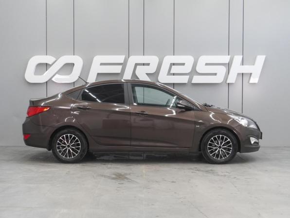 Hyundai Solaris I Рестайлинг с пробегом 2016 года, цена 899 000 рублей, 181807 км, седан, Автокод Объявления