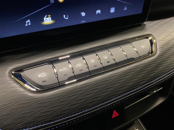 Haval Jolion I с пробегом 2023 года, цена 1 800 000 рублей, 44738 км, внедорожник, Автокод Объявления