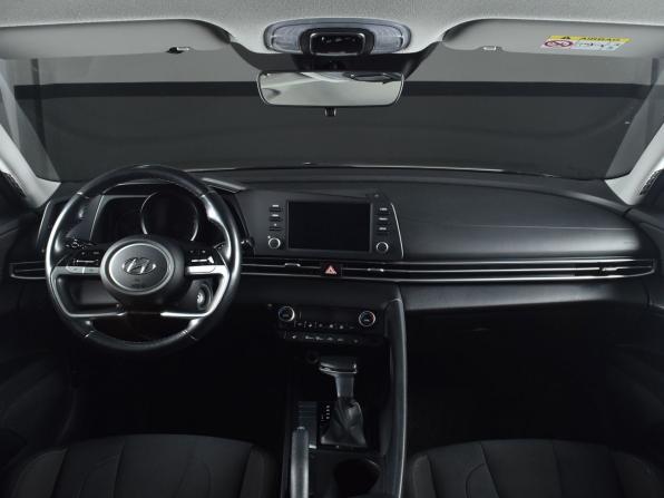 Hyundai Elantra VII (CN7) с пробегом 2021 года, цена 2 199 999 рублей, 63840 км, седан, Автокод Объявления